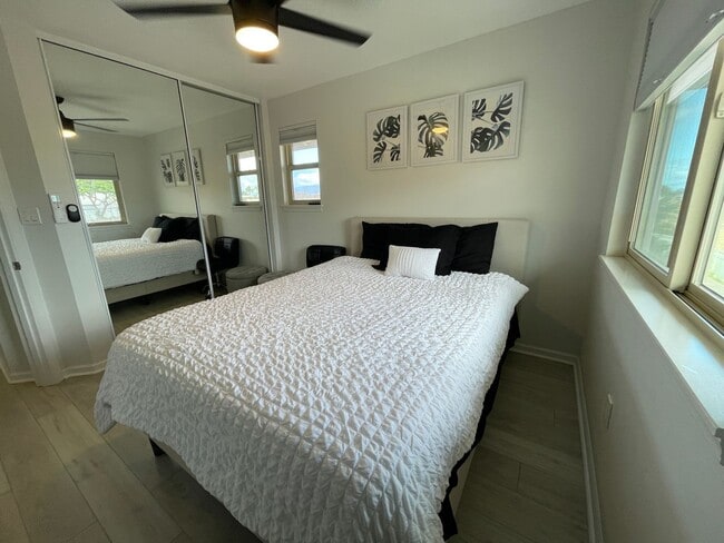 Building Photo - Fully Furnished 3 Bedroom/2.5 Bath Kahoma ...