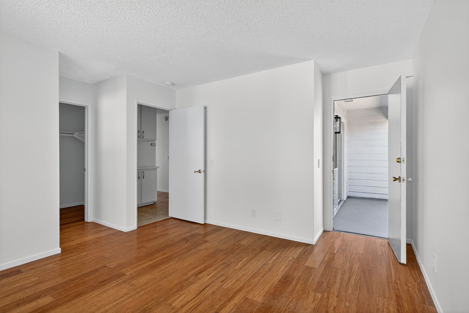 Building Photo - 1066 Coronado Ave