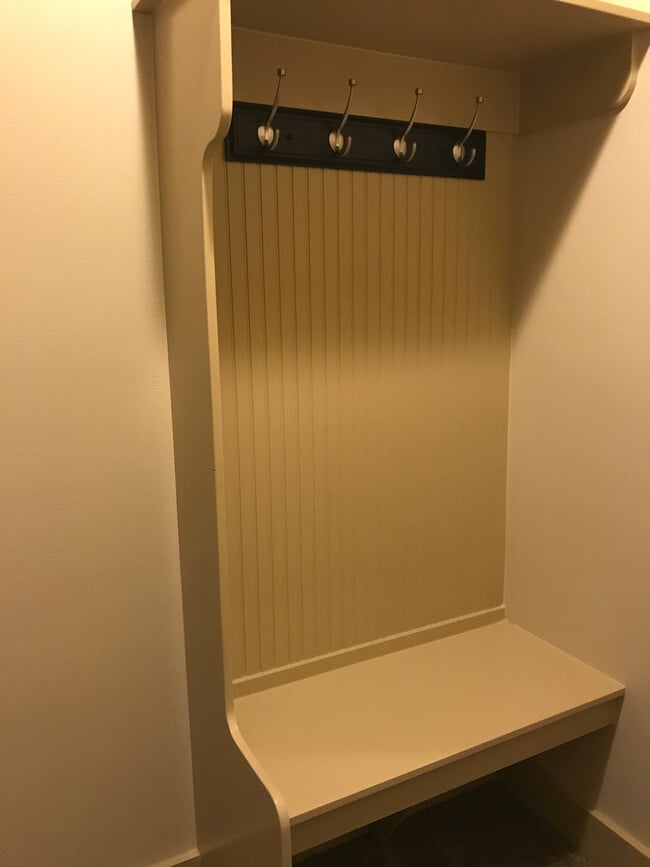 Building Photo - Beautiful home in Eagles Shadowridge subdivision