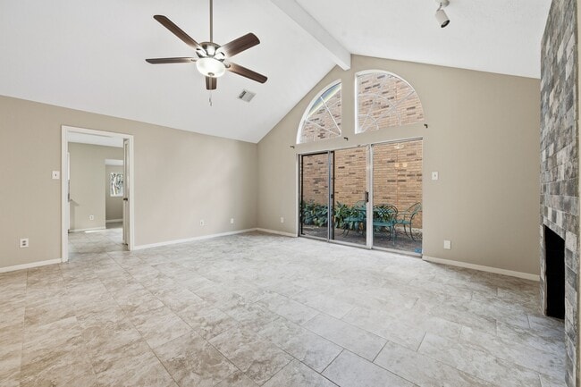 Building Photo - 3330 Beech Point Dr