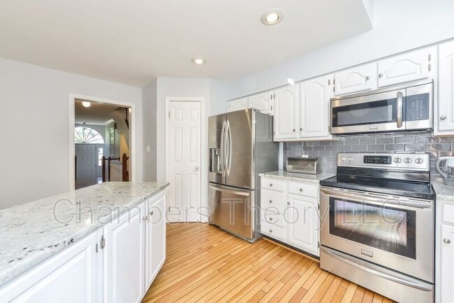 Building Photo - 6868 McLean Province Cir