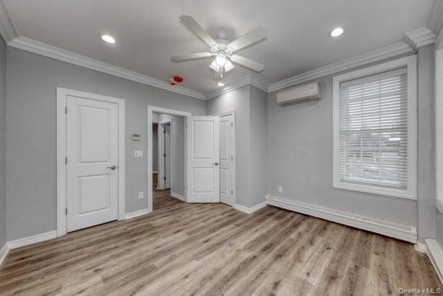 Building Photo - 724 E Main St