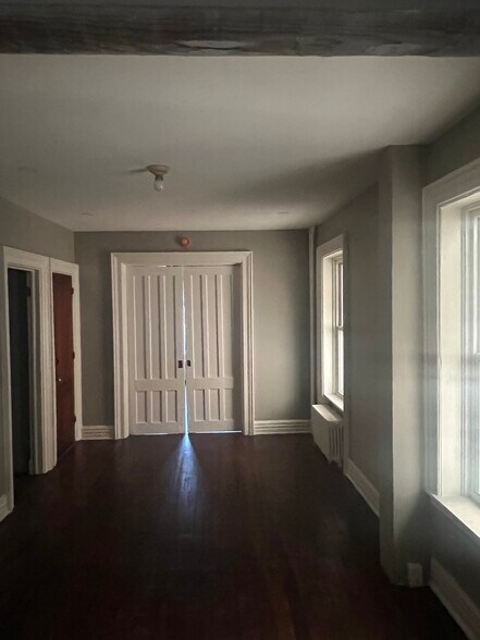 Building Photo - 520 Madison Ave