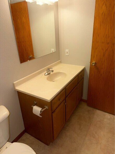 Building Photo - 320 Washington St