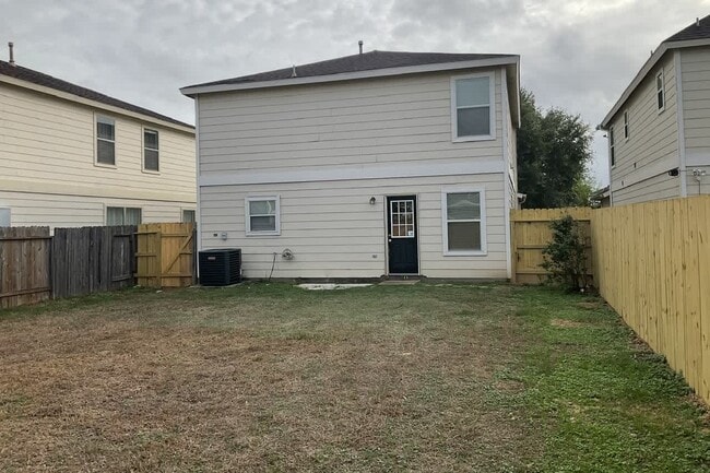 Building Photo - 7803 Cypress Edge Dr