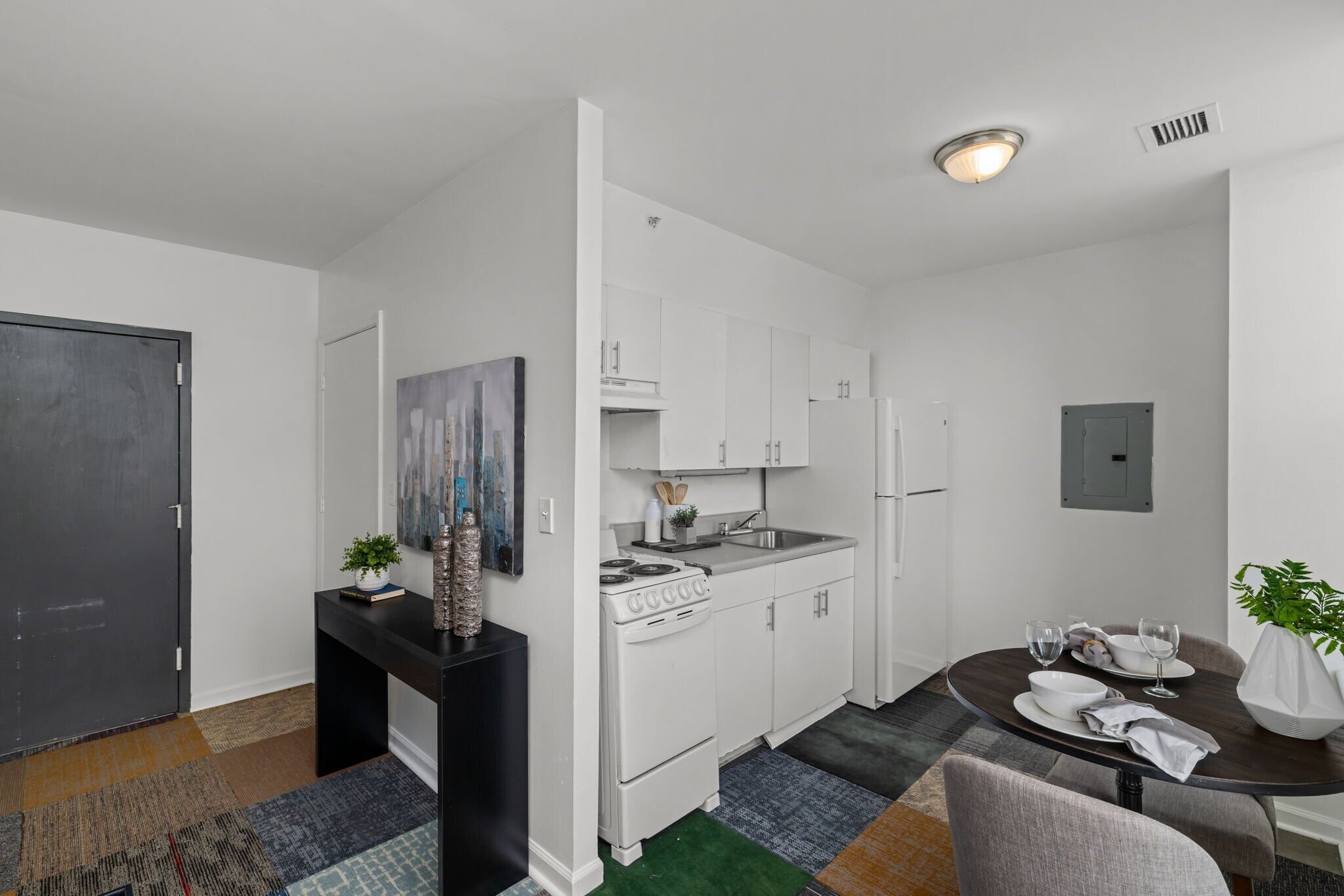 Building Photo - 8612 Halls Ferry Road