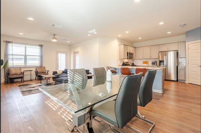 Building Photo - 141 Parryi Cove