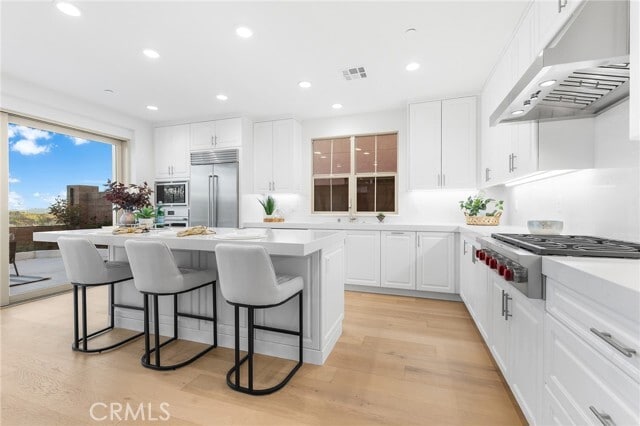 Building Photo - 206 Collino