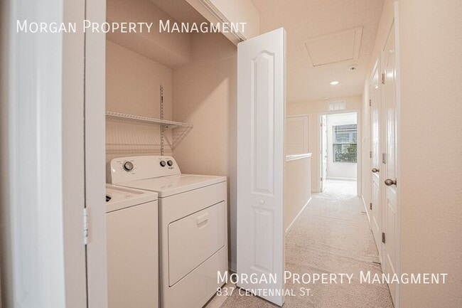 Building Photo - 837 Centennial St