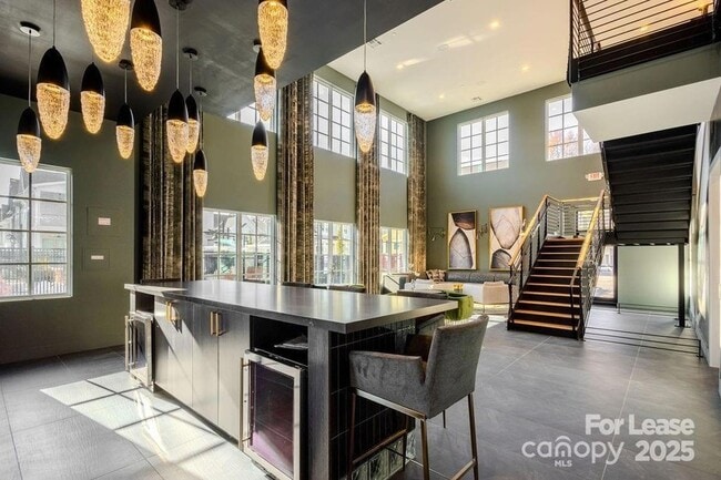 Building Photo - 3110 Doe River Wy