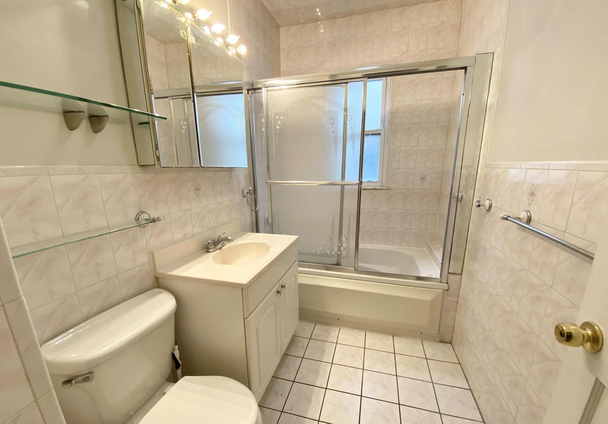 Building Photo - 40 Sudan St