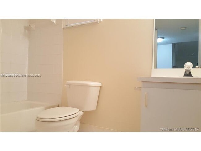 Building Photo - 4712 NW 114th Ave