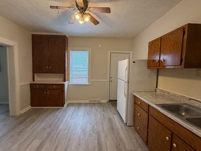 Building Photo - 1 bedroom ADA unit