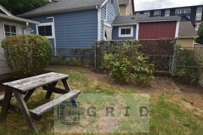 Building Photo - 3929 N Albina Ave