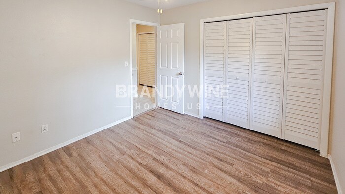Building Photo - 737 Country Shire Ln