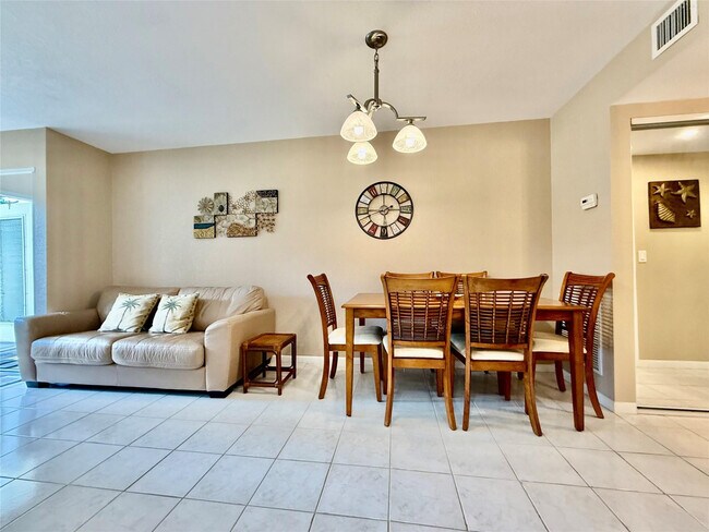 Building Photo - 42 Tilford C