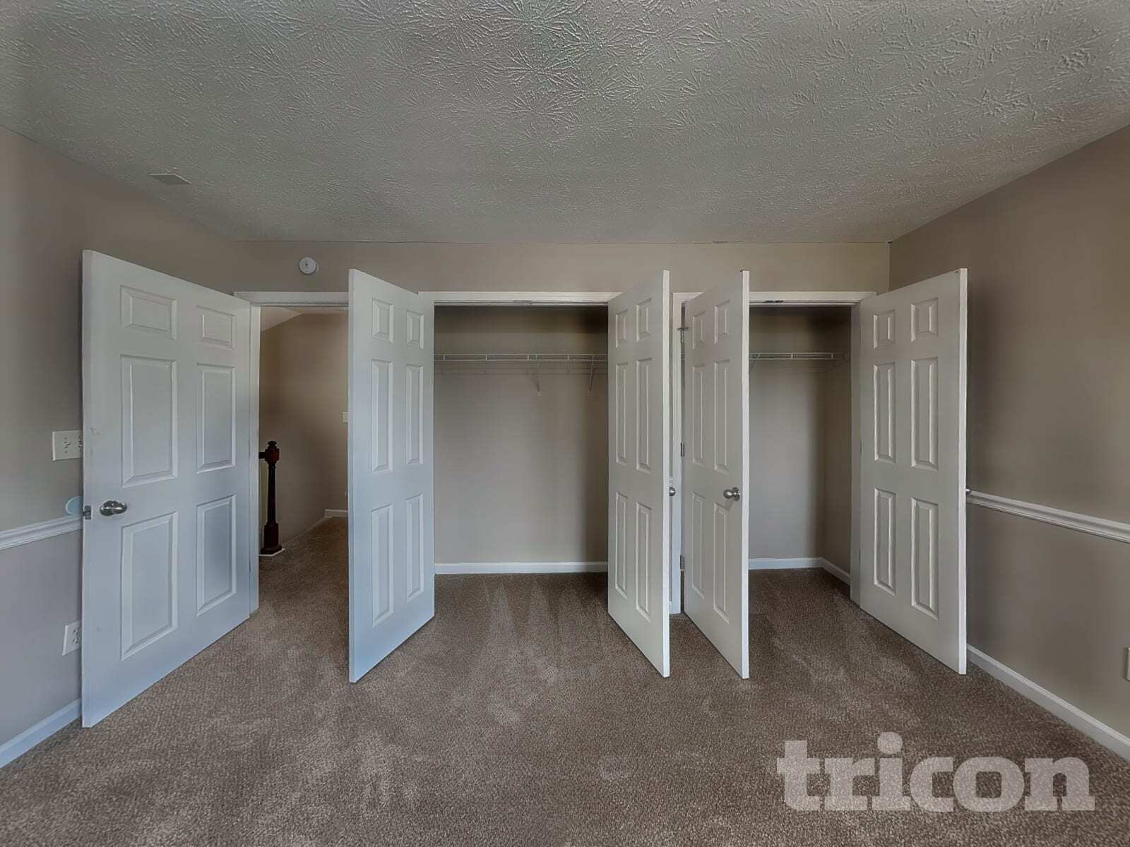 Building Photo - 202 Larson Ln