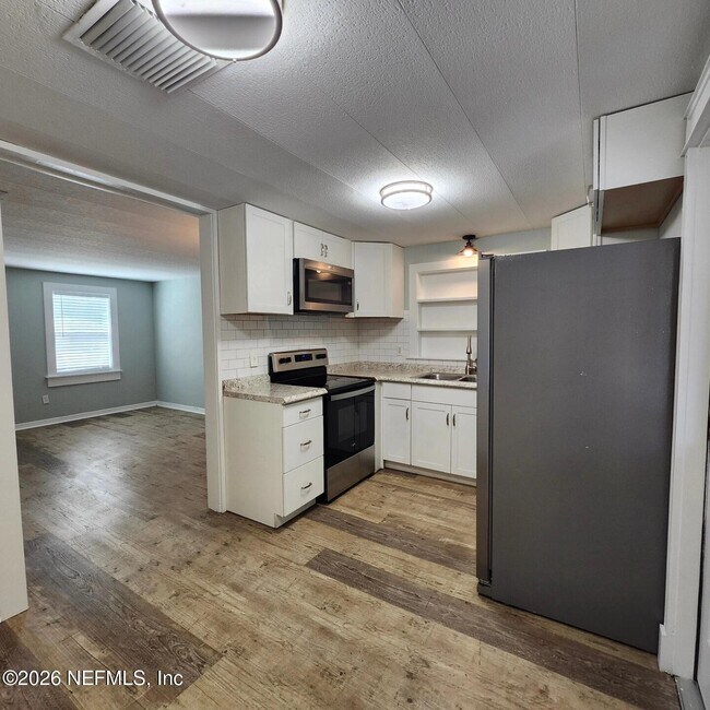 Building Photo - 126 Phoenetia Dr