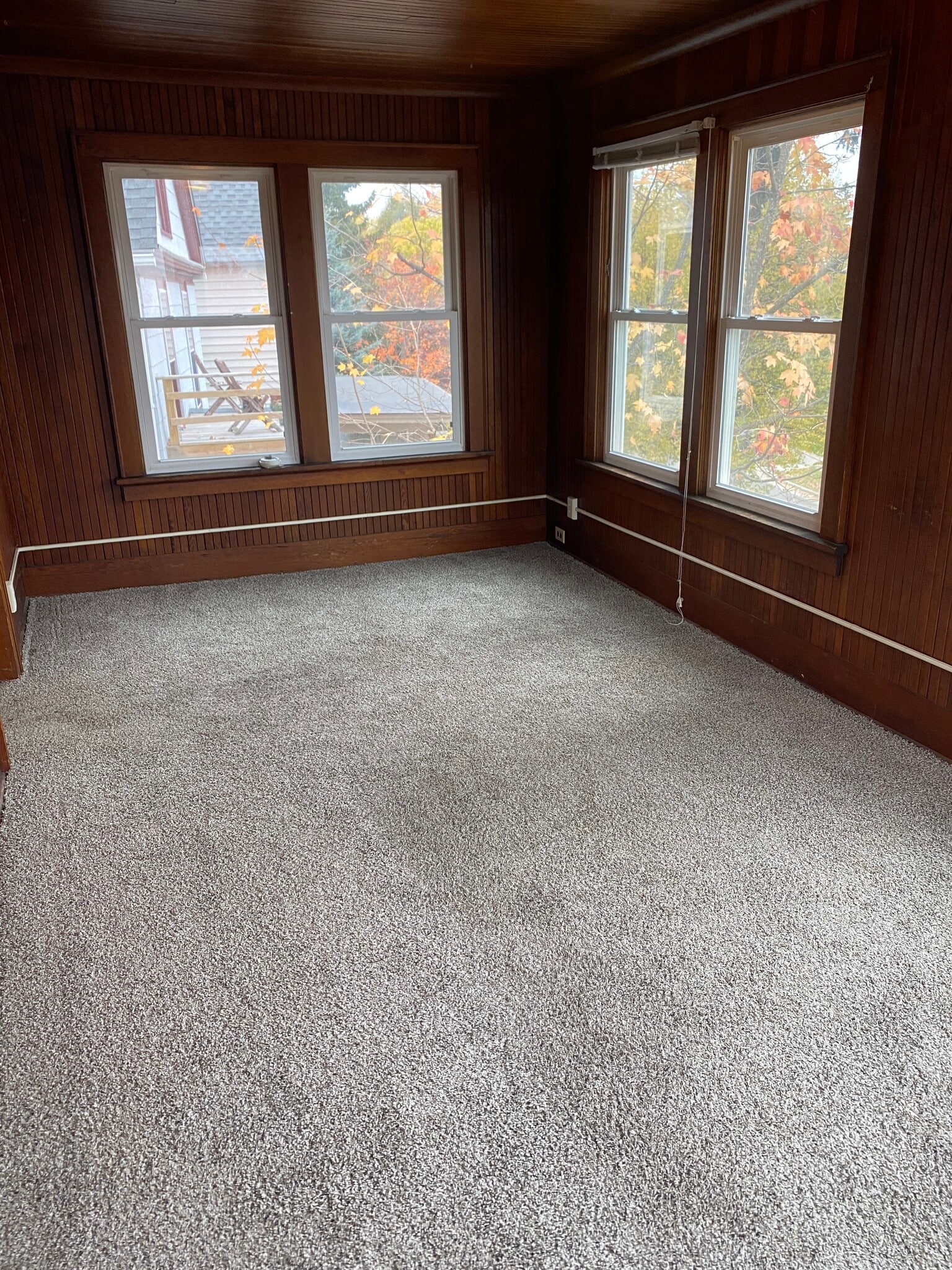 Building Photo - 16 S 19th Ave E