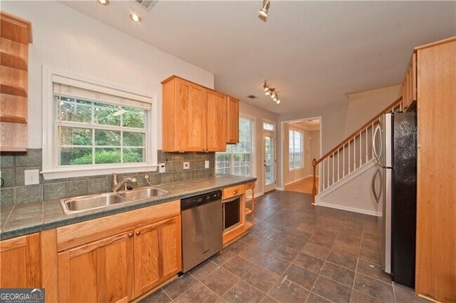 Building Photo - 1170 Rhyne Chase