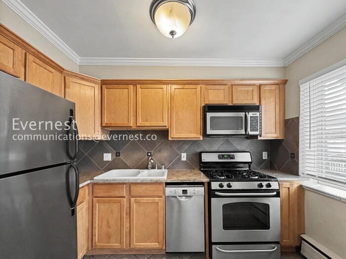 Building Photo - 276 S Sherman St