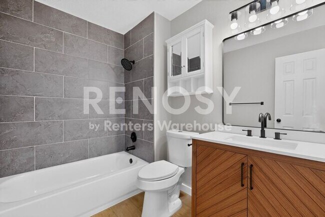Building Photo - Renovated in Allen Ready to Be Your Home