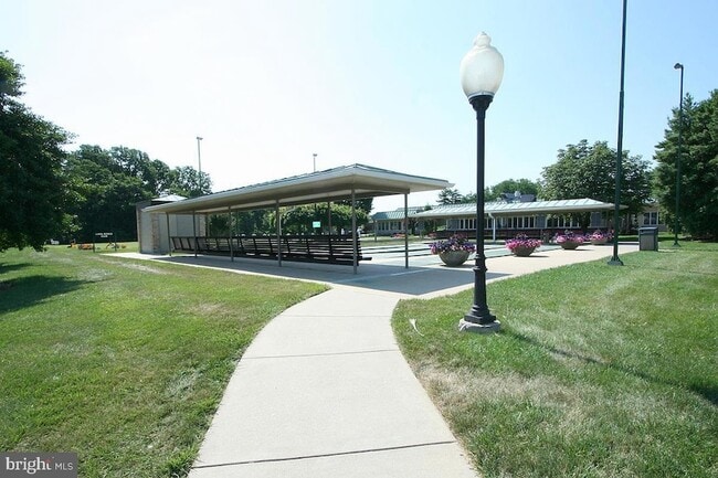 Building Photo - 3310 N Leisure World Blvd