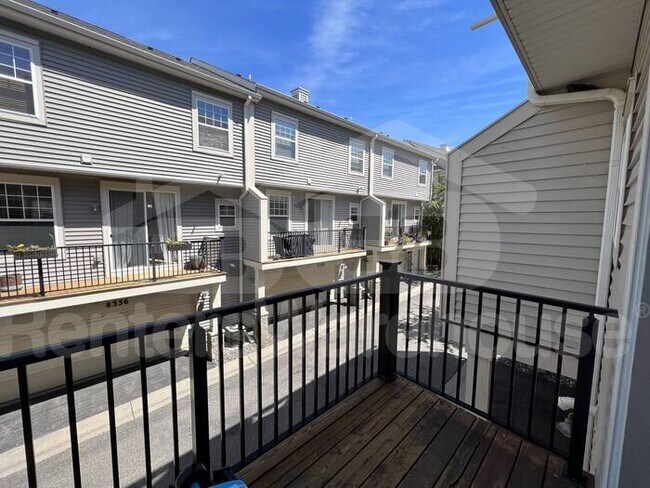 Building Photo - Available Now! Amazing Townhouse 3 Bedroom...