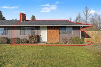 Building Photo - BRUSS01