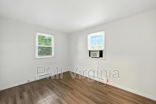 Building Photo - 3237 Verdun Ave