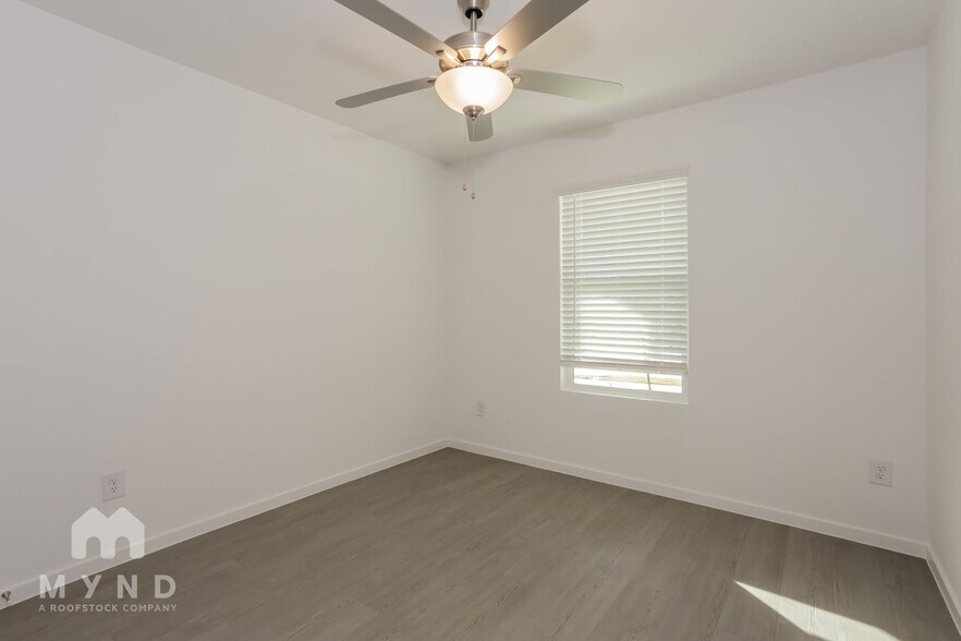 Building Photo - 2761 Mistwood Dr