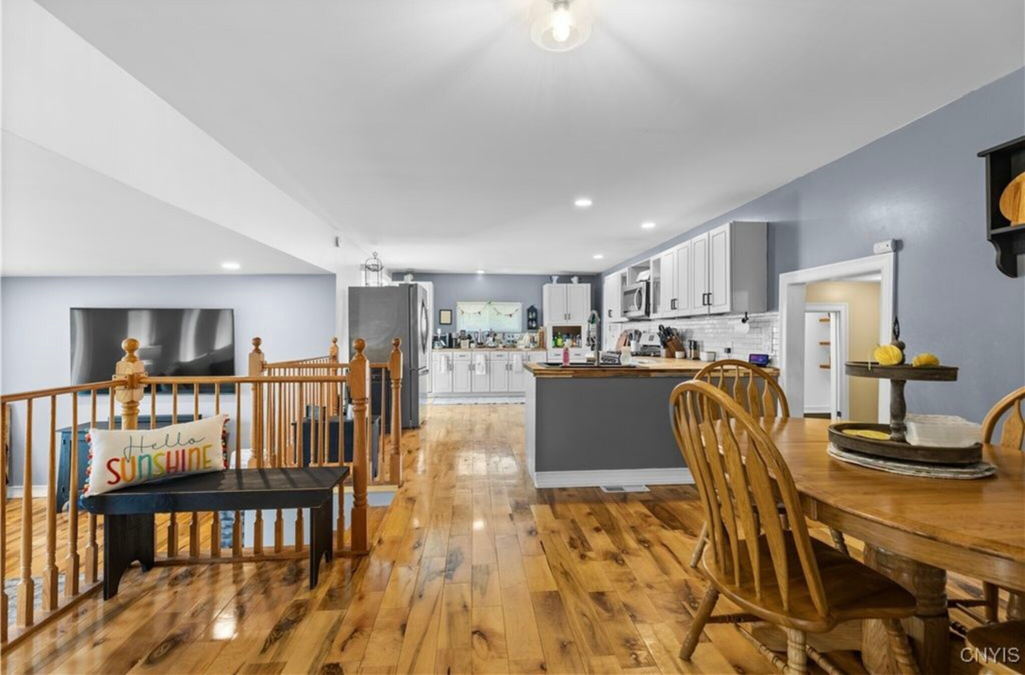 Building Photo - 10030 Hillside Ter