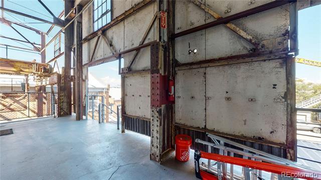 Building Photo - 3377 Blake St