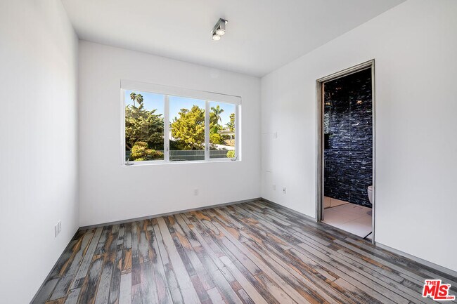 Building Photo - 16457 Westfall Pl