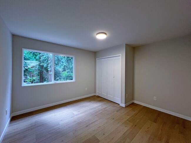 Building Photo - 105 Cedar Crest Ln