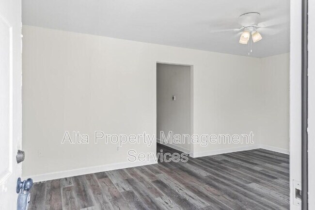 Building Photo - 1848 Willowood Dr