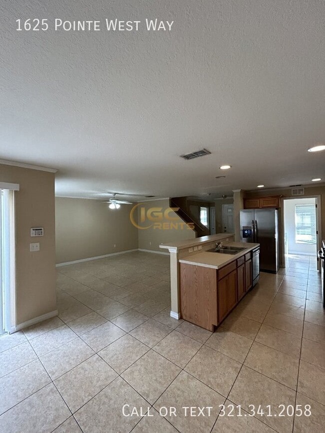 Building Photo - 1625 Pointe W Wy