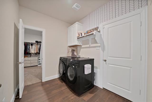 Building Photo - 10928 Canyon Mine Dr