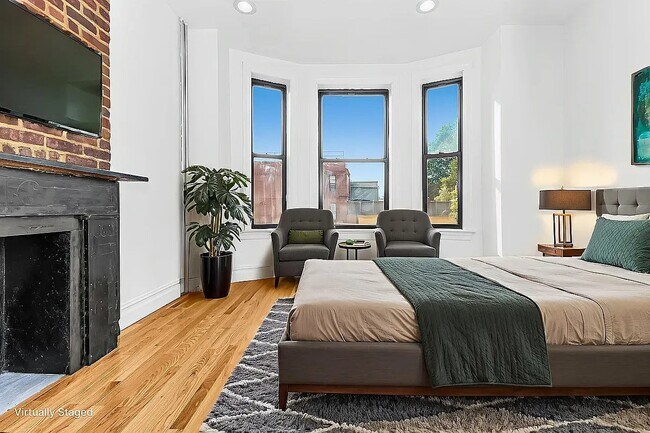 Building Photo - 493 Seventh Avenue