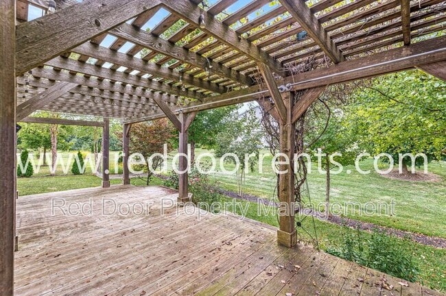 Building Photo - 18143 Sadie Ln