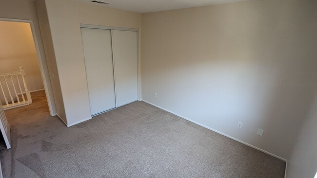 Building Photo - Large condo available for rent