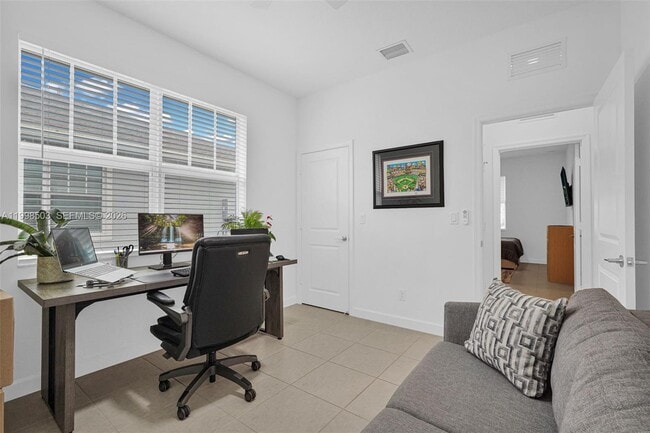 Building Photo - 1368 Haywagon Tr.