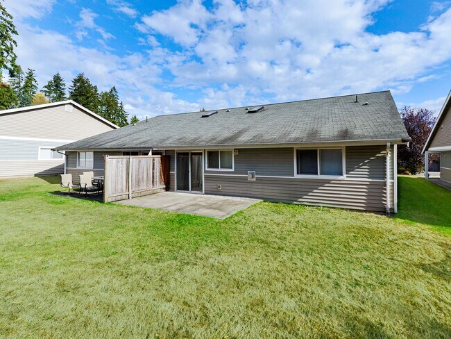 Building Photo - 22471a