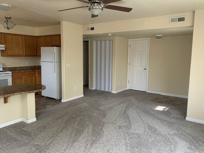 Building Photo - Charming Two Bedroom Apartment in the Heart of Reno