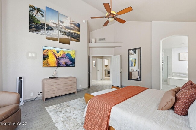 Building Photo - 12884 N Pioneer Way