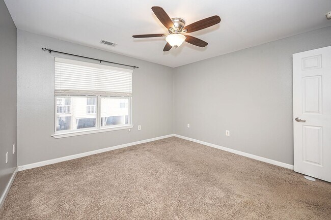 Building Photo - Harbor Landing rental with boat slip, great amenities, and a gated waterfront community lifestyle.