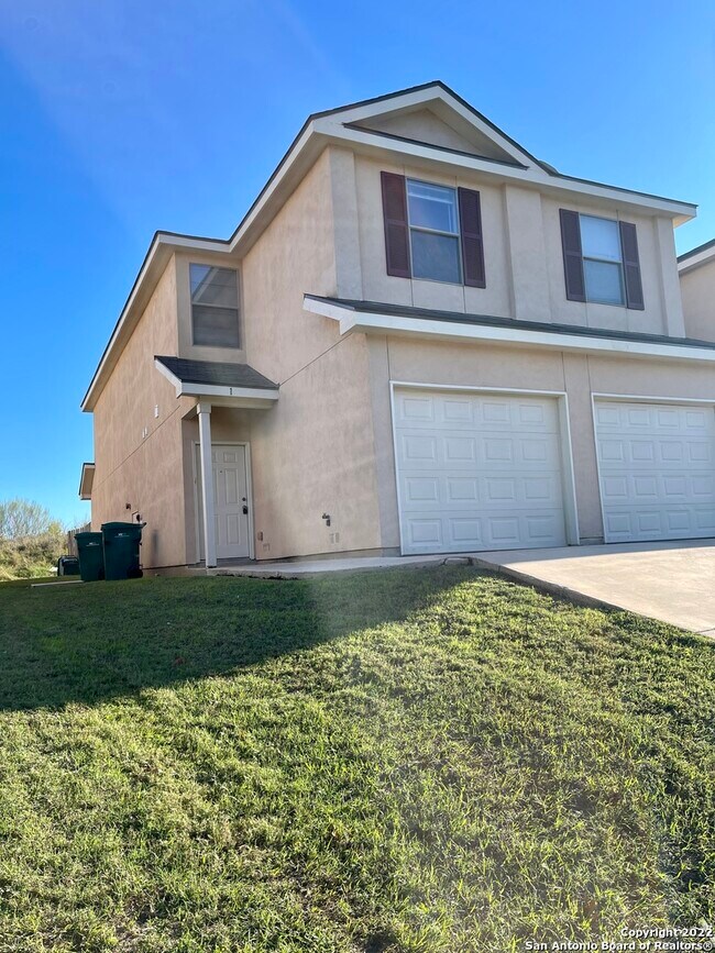 Building Photo - 10714 Mathom Landing