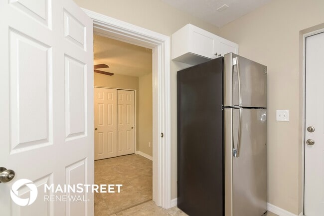 Building Photo - 3409 W Paxton Ave