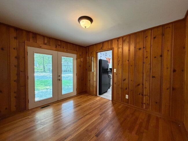 Building Photo - 117 Benton Dr NW