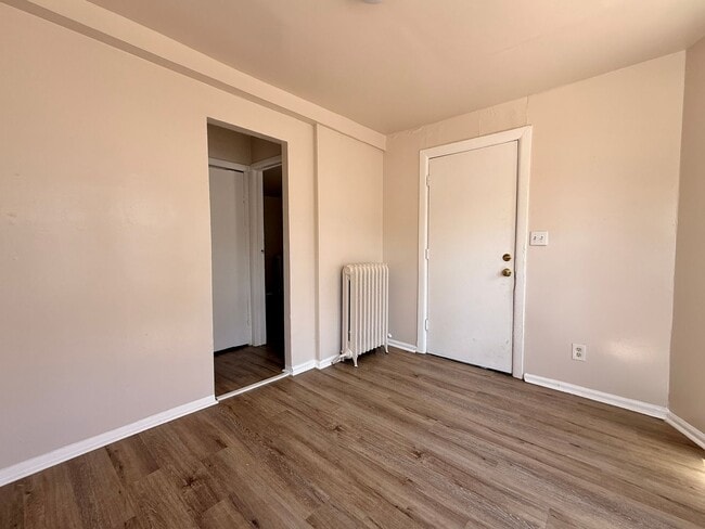 Building Photo - 141 W Elmer St